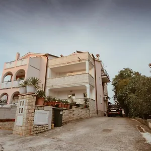 Perla Apartment