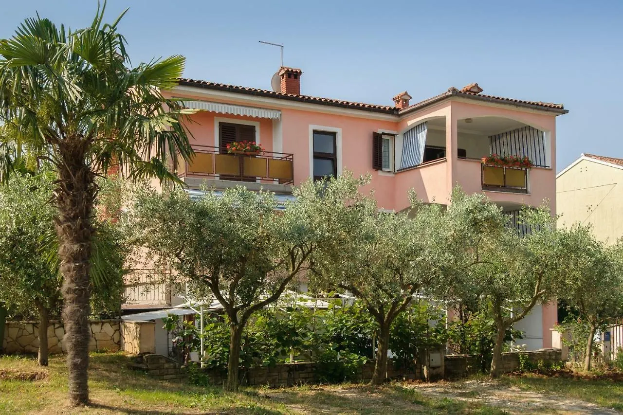 Apartments Nives Porec